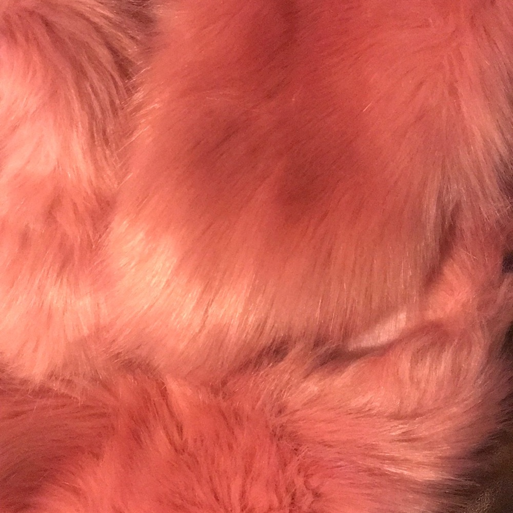 🆕NWT Urban Outfitters Faux Fur Ascot / Scarf - Picture 13 of 16